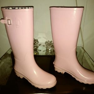 Rain boots